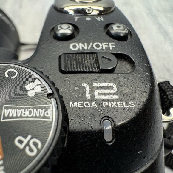 Fujifilm Finepix S1800 Digital 12 Megapixel Black Camera-TESTED - Picture 9 of 16